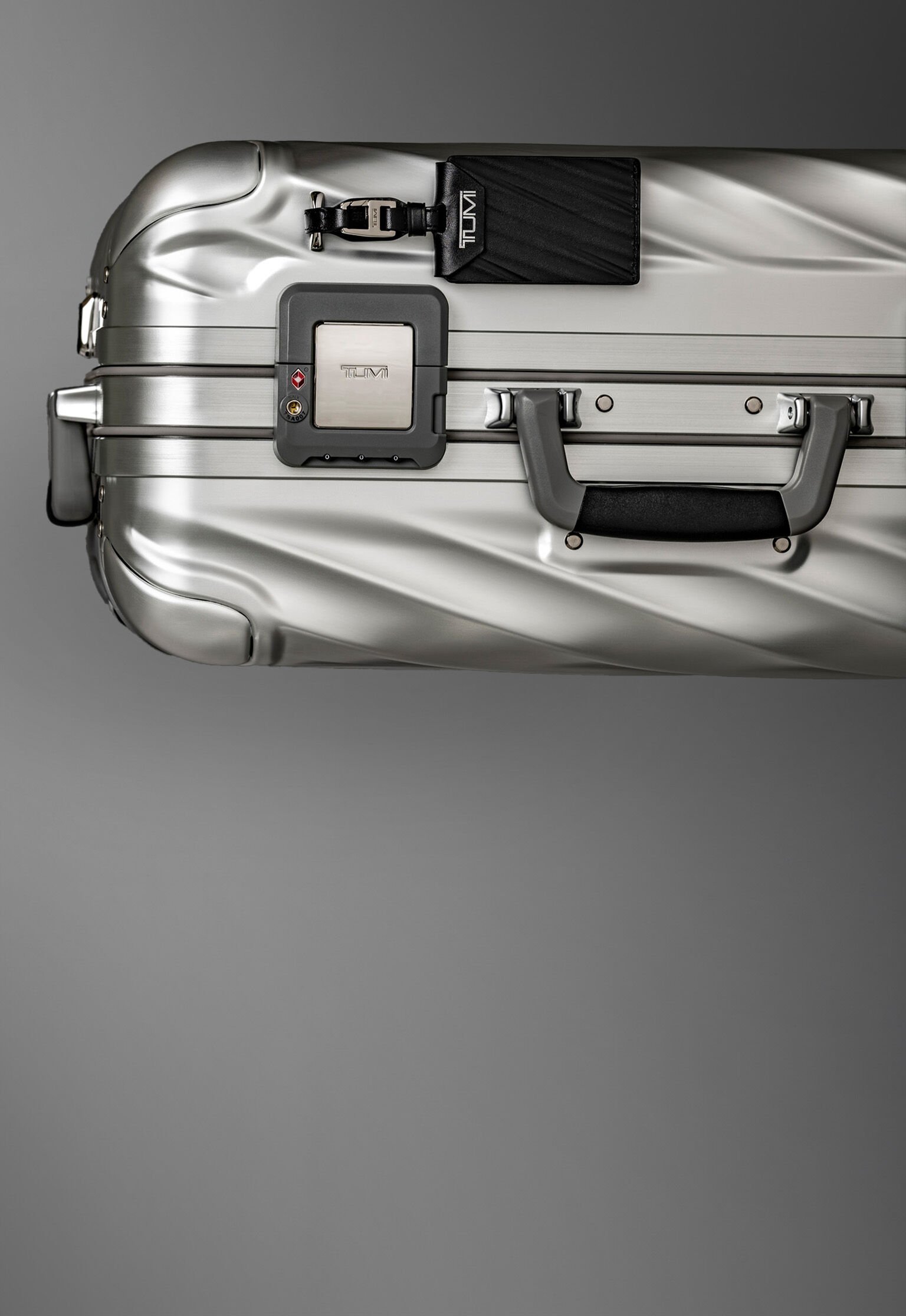19 Degree Aluminium Collection