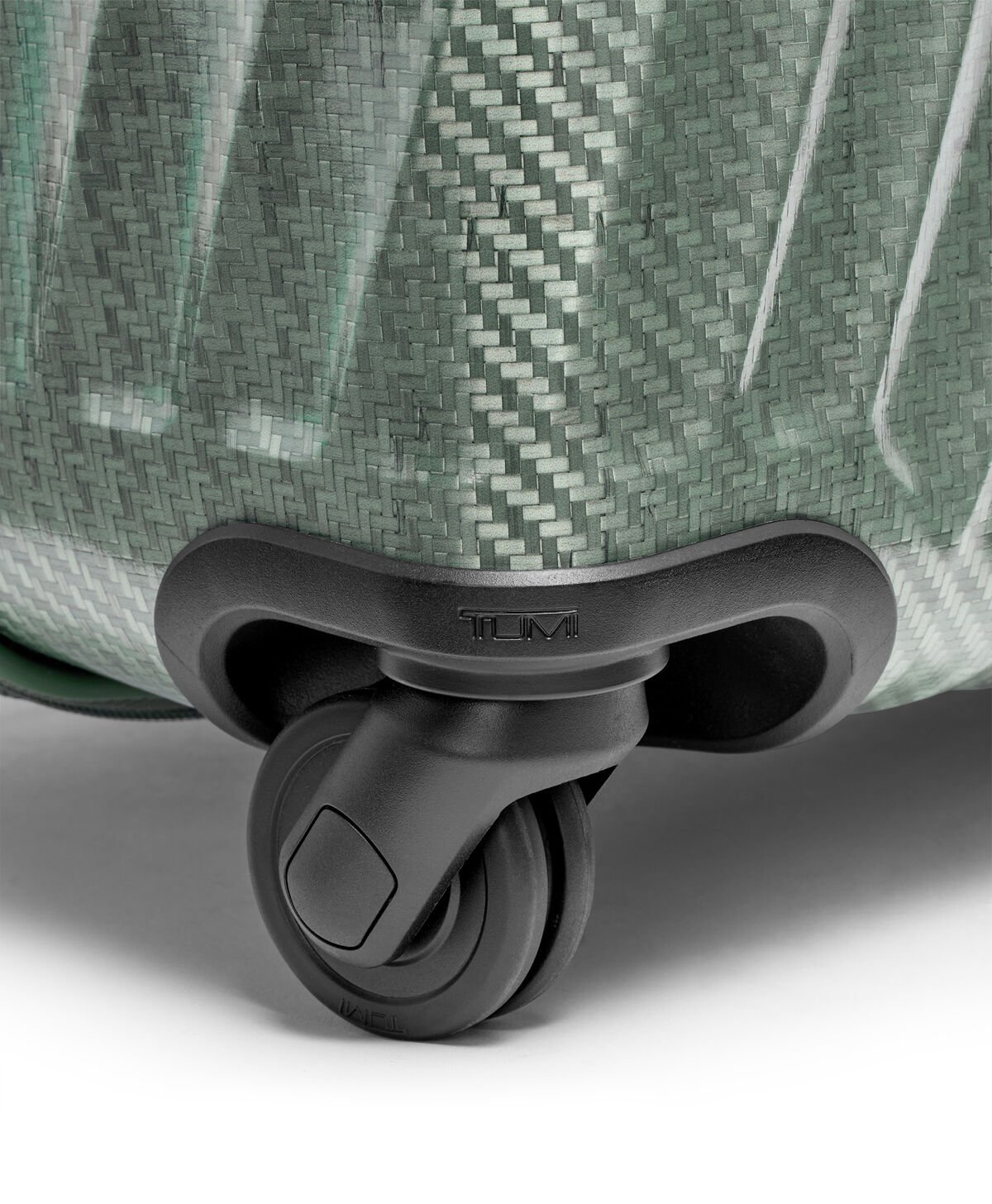 19 Degree Lite Large Checked | TUMI Large Checked