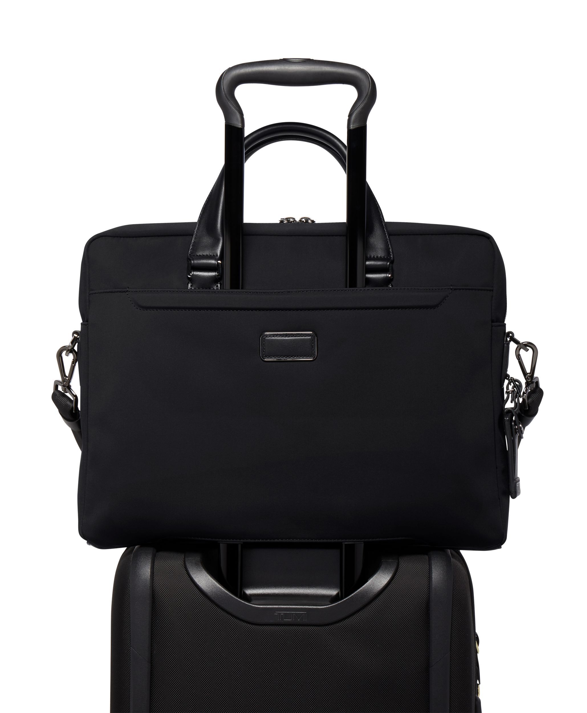 Tumi business bag discount