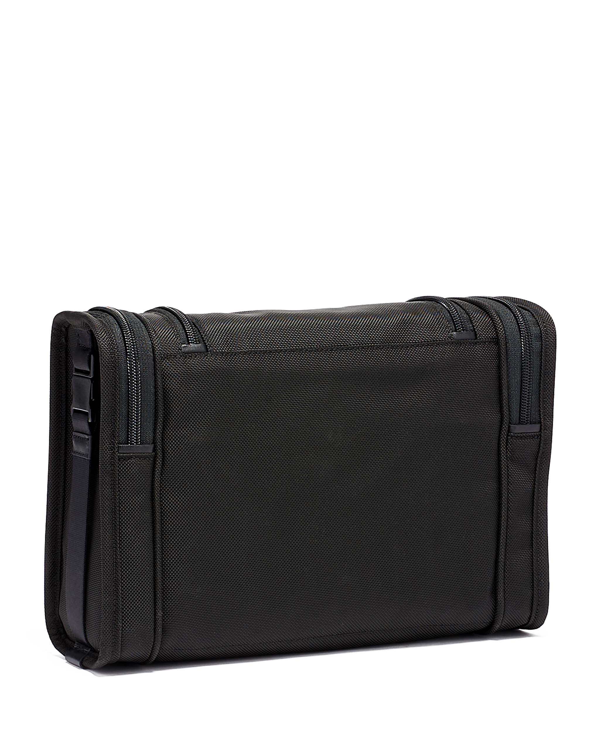 Tumi selma sales cosmetic case