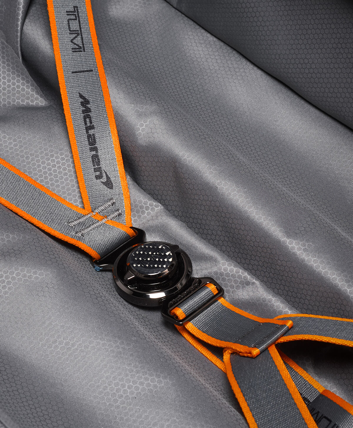 TUMI Bagage à main extensible 4 roues Aero International