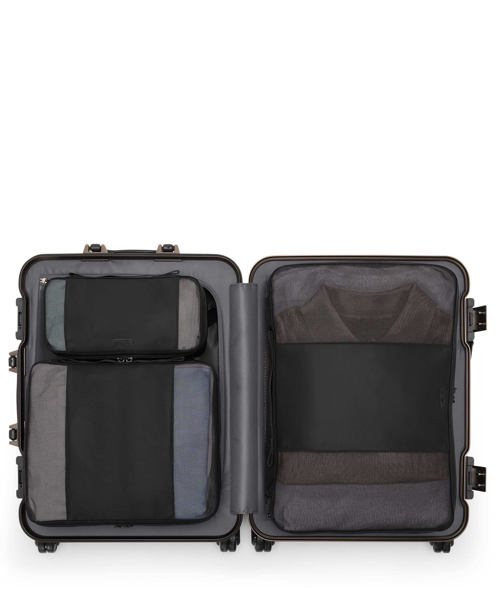 TUMI