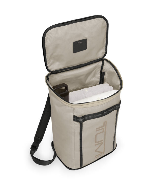 Tumi packable outlet