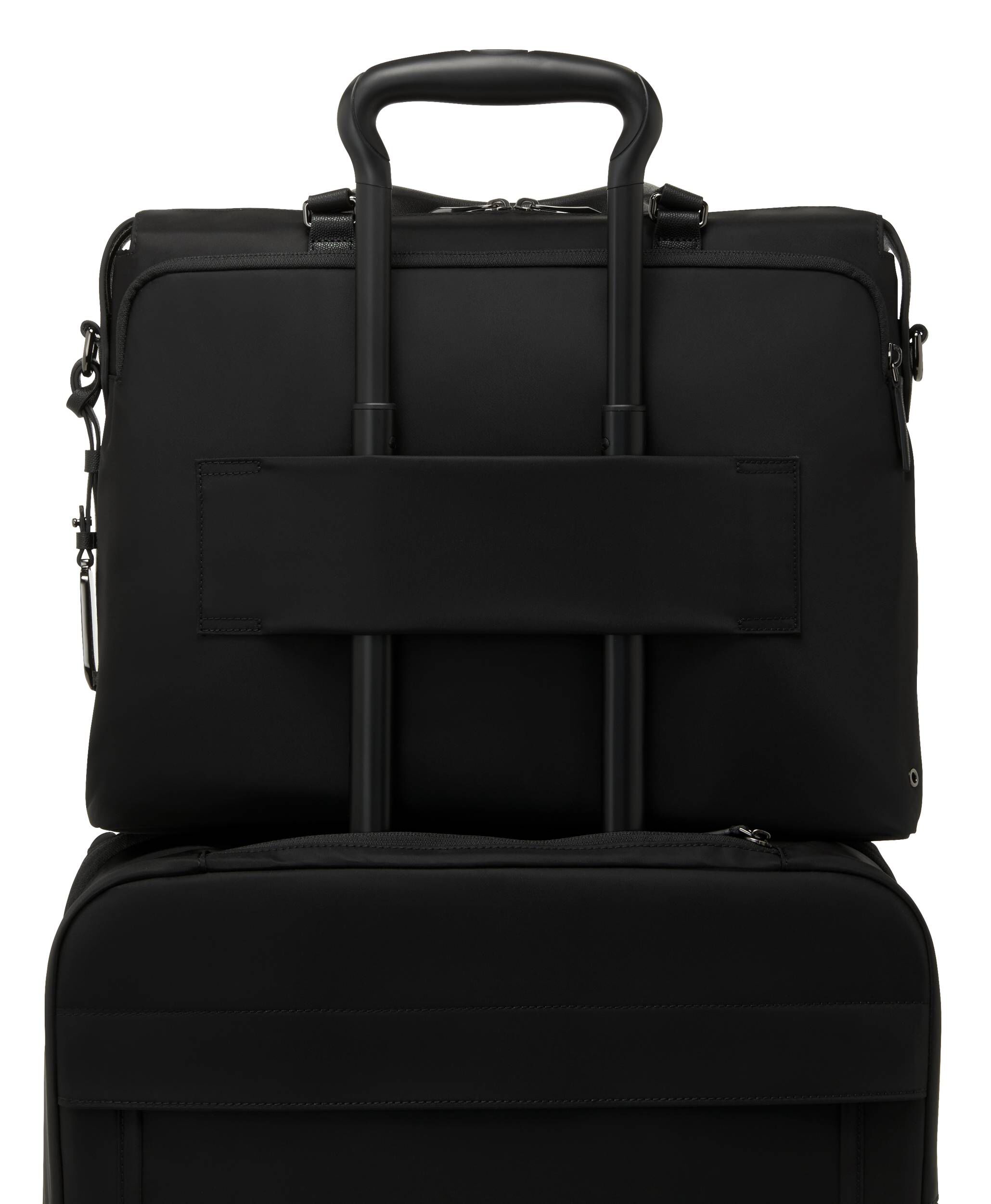 Tumi black briefcase discount