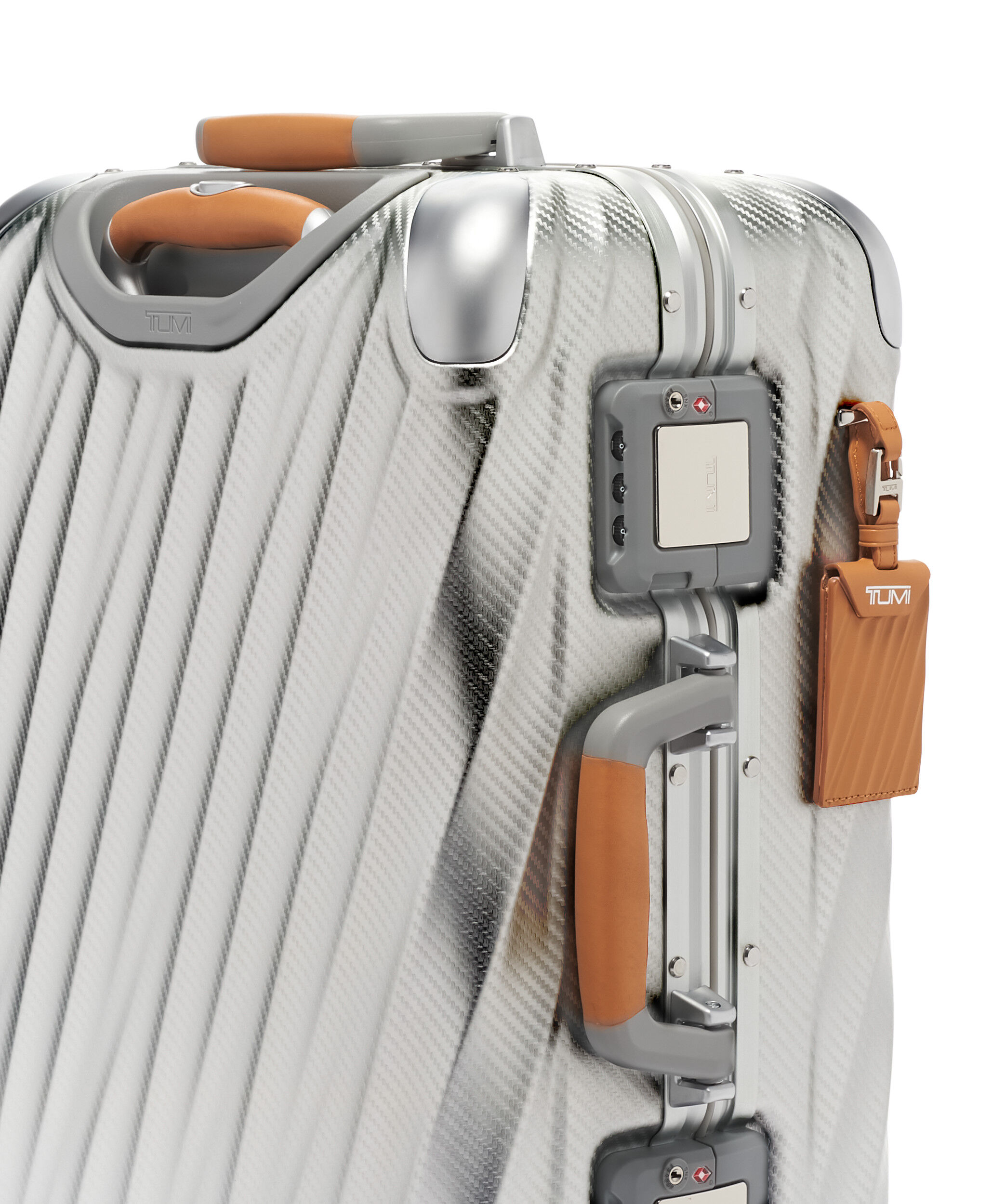 Tumi出品てやす 19 Degree Aluminium International Carry-On 56 cm Silver | TUMI Hungary