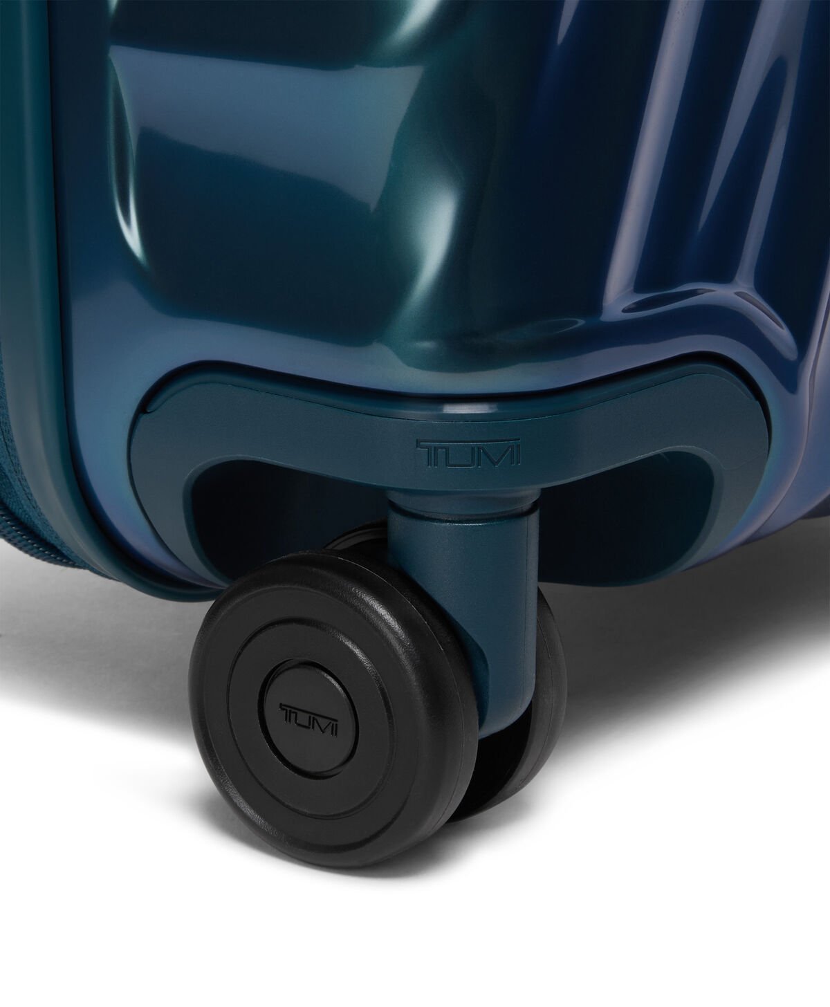 TUMI International Expandable Carry-On 55 cm