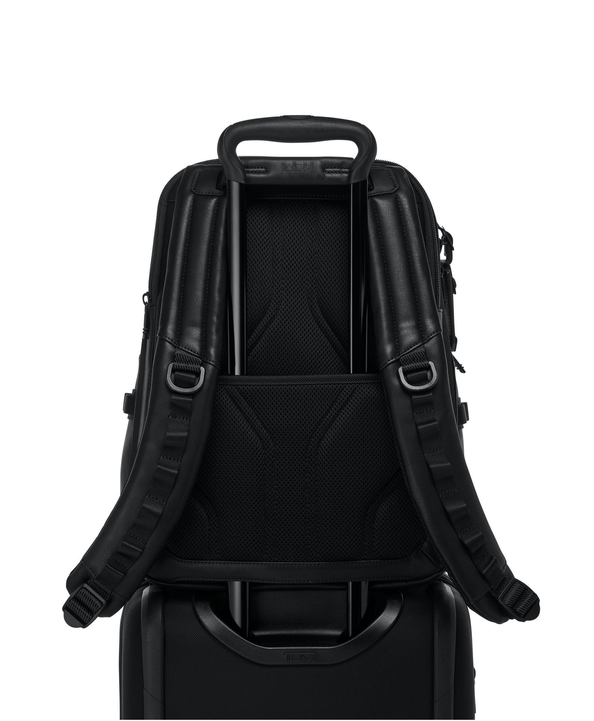 極美品 TUMI ALPHA BRAVO ユマ 2way オールレザー 極美品 TUMI ALPHA BRAVO ユマ スリム 2way オールレザー