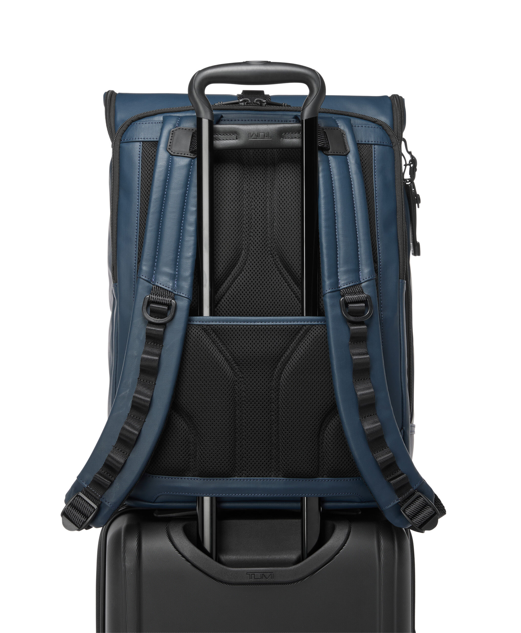 TUMI
