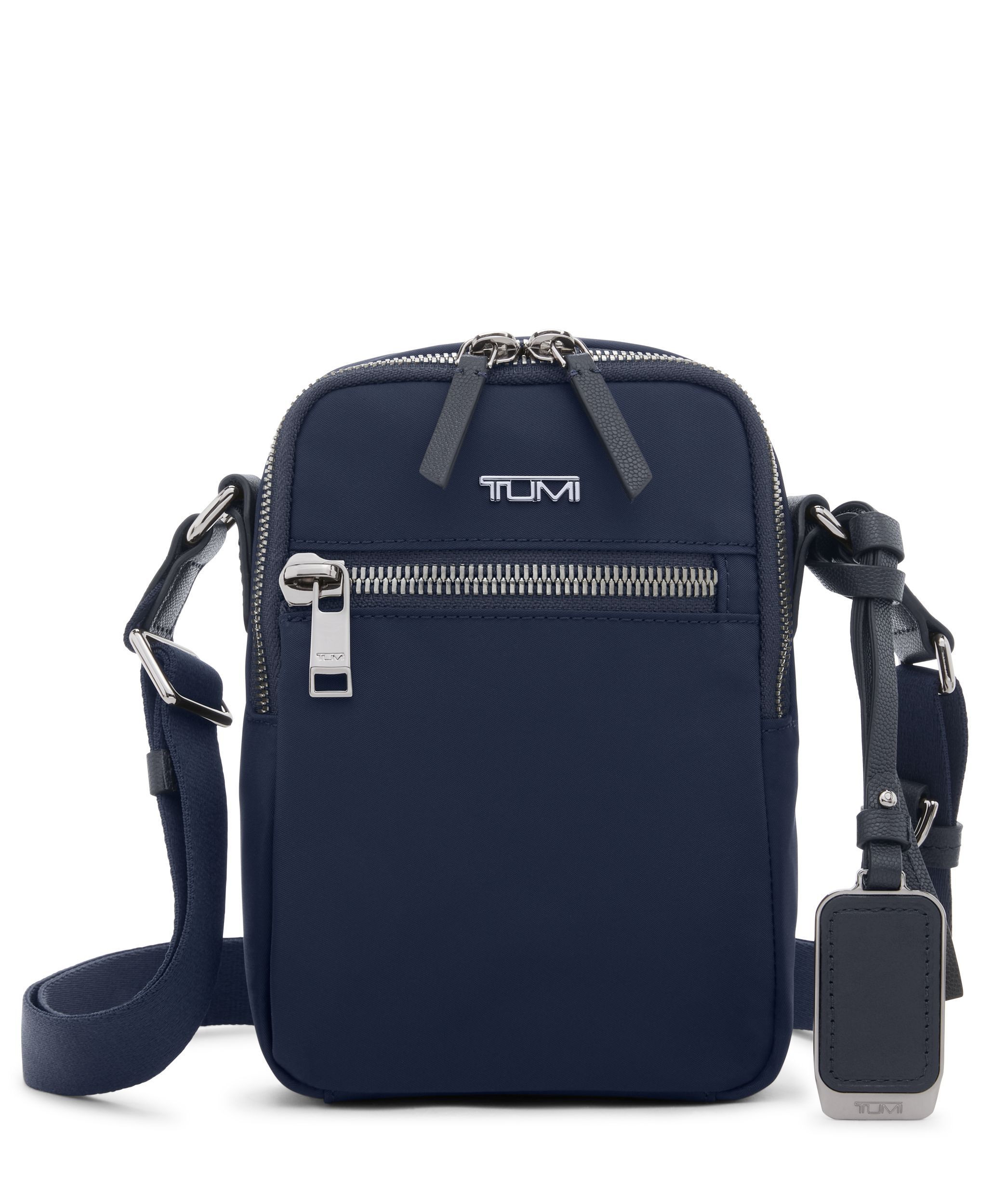 Voyageur tumi deals