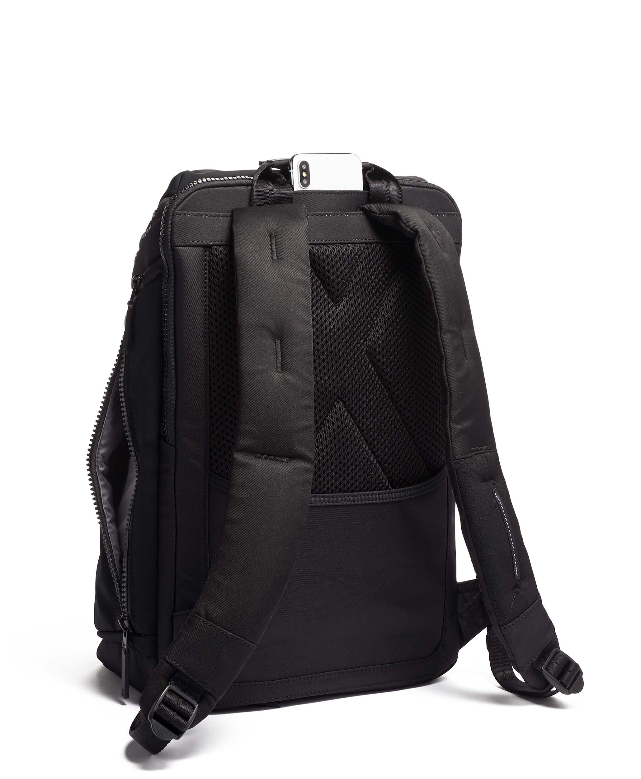Tumi top student discount