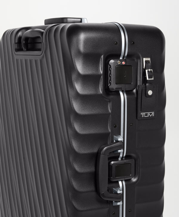 19 Degree Frame Extended Trip Checked Luggage 77,5 cm Black | TUMI
