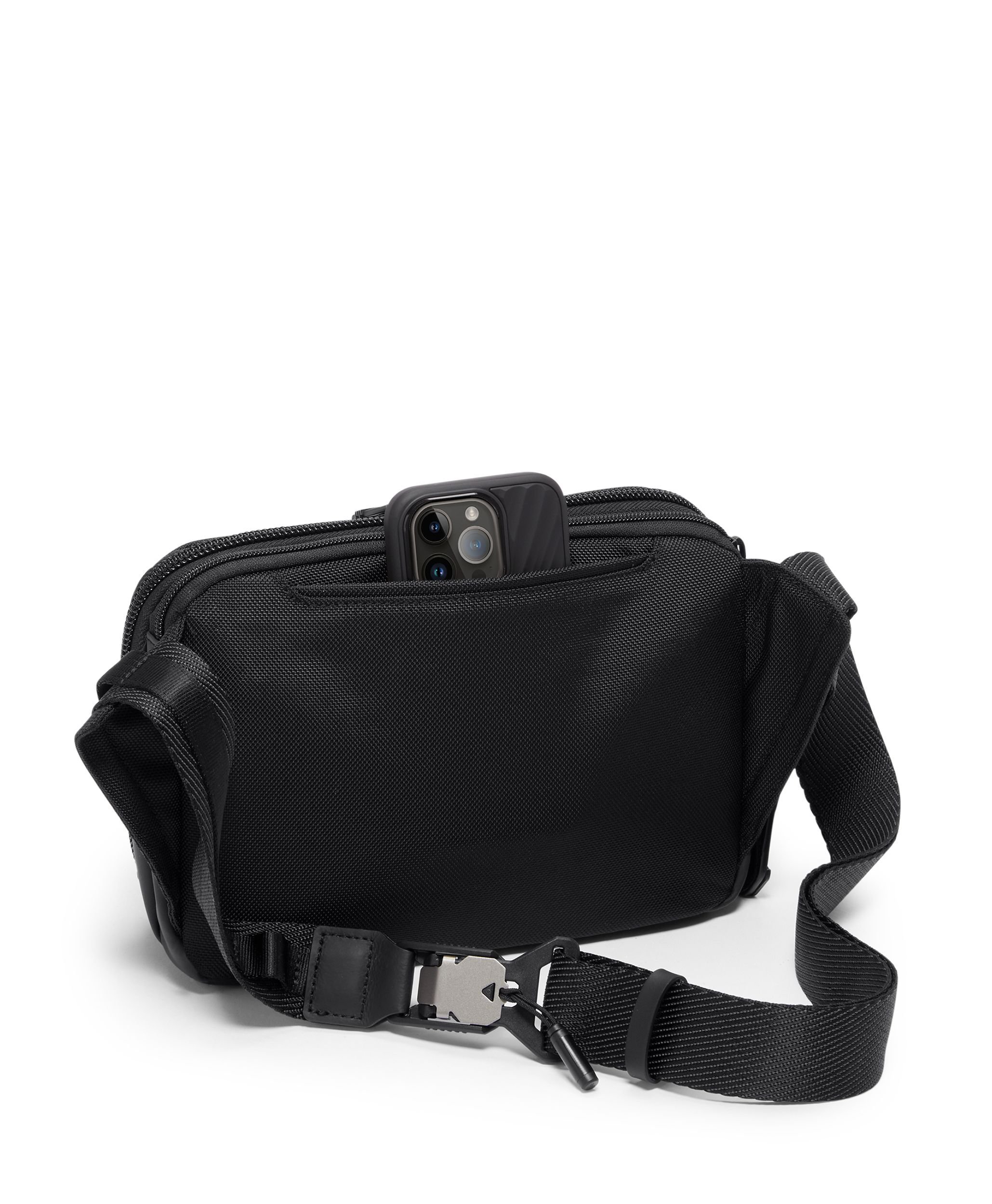 TUMI ブラック ハンドバッグ Alpha Bravo Ranger Crossbody Black | TUMI Belgium