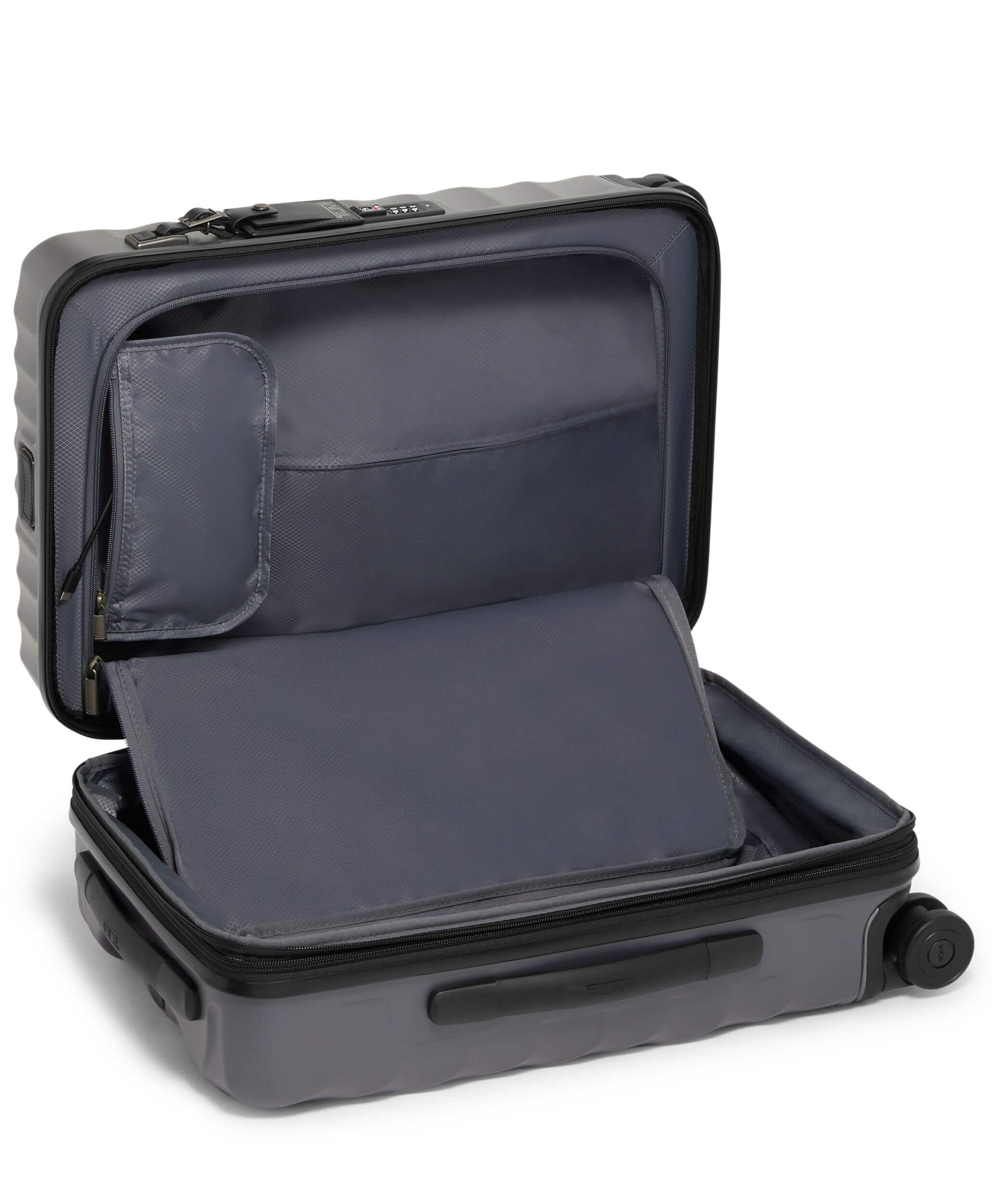 19 Degree International Expandable Carry On 55 cm