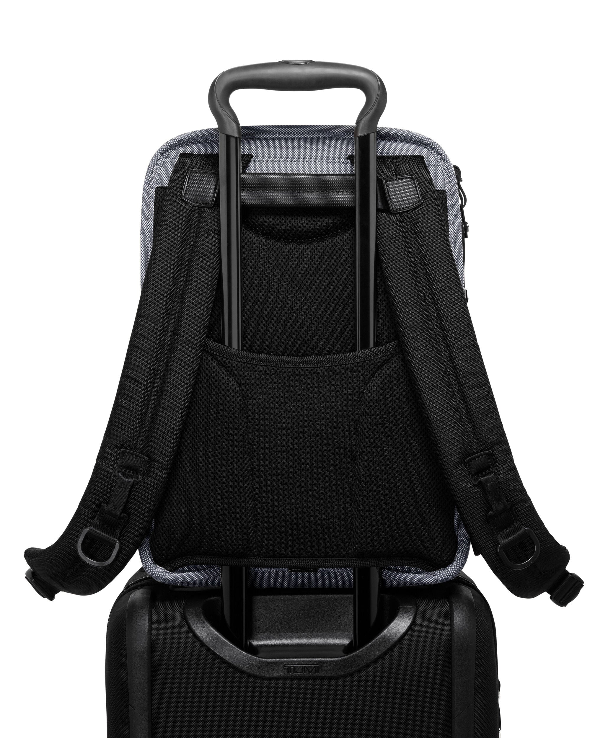 TUMI